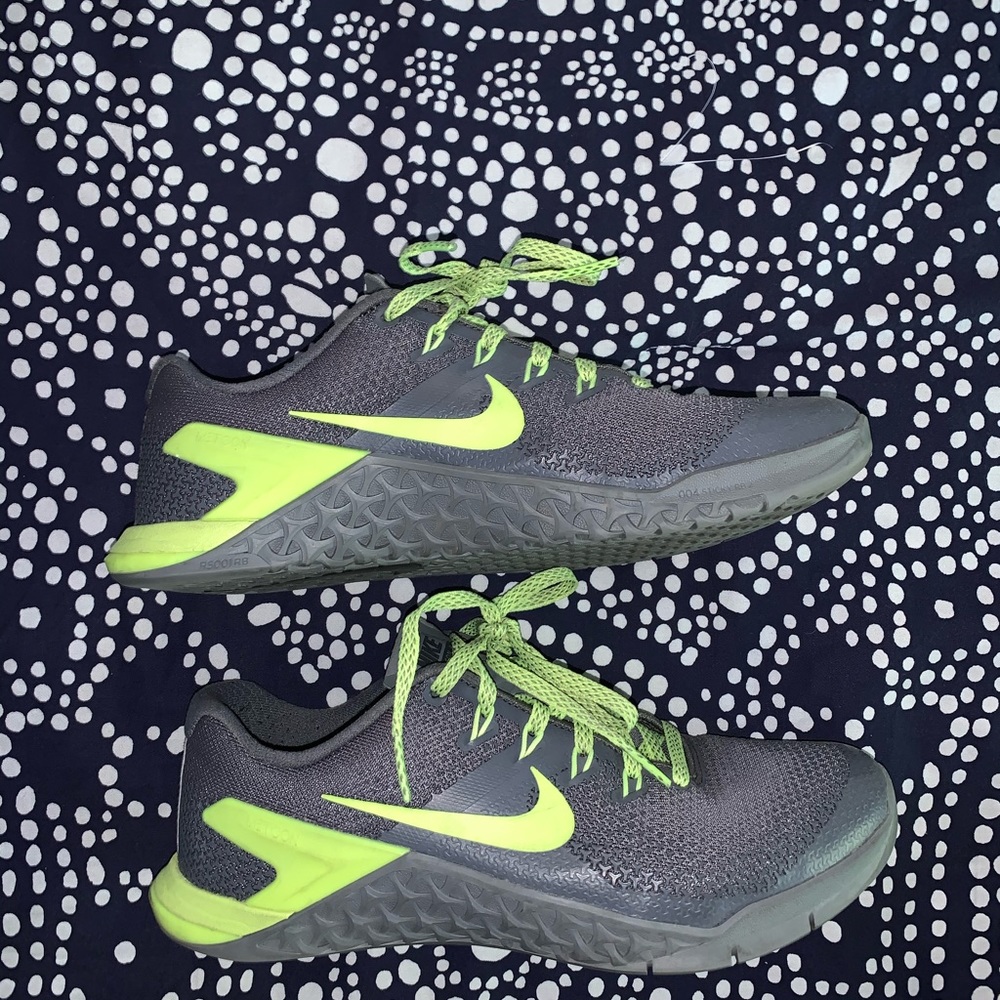 Nike Metcon CrossFit Shoes - size 7